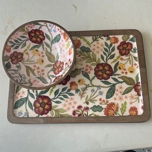Mango wood laminated floral outdoor tray and bowl set.